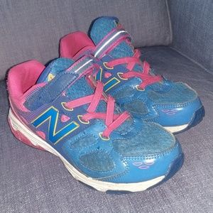 New Balance 680v3 girls size 3